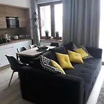 Familia Apartament